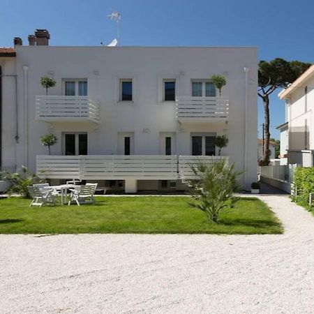 Residence Giardino Риччоне Экстерьер фото